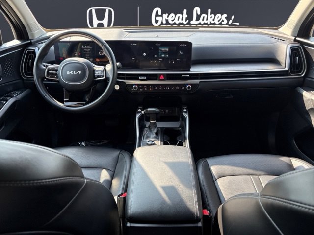 Used 2025 Kia Sorento S FWD image 10