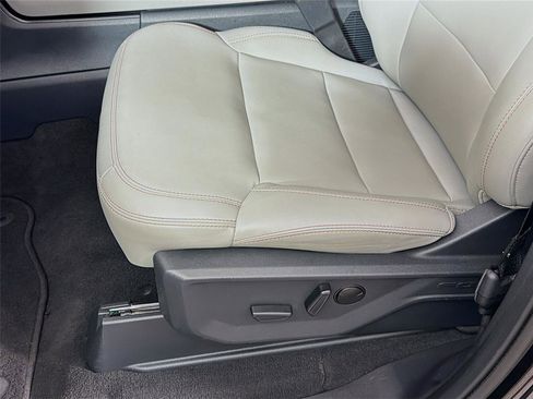 Used 2025 Ford Expedition Max Active AWD/4WD image 21