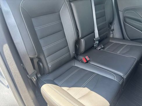 Used 2024 GMC Terrain Denali w/ Denali Premium Package AWD/4WD image 24