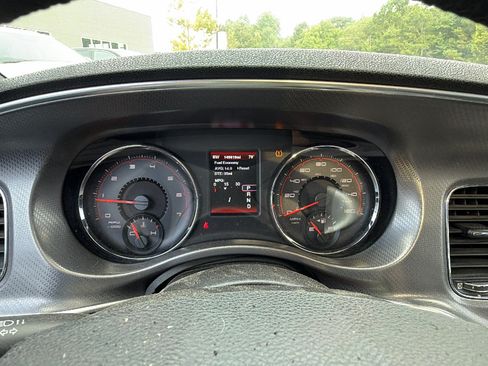 Used 2012 Dodge Charger R/T RWD image 29