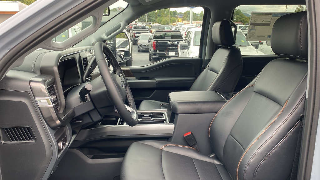 New 2027 Ford F250 Lariat w/ Lariat Premium Package AWD/4WD image 16