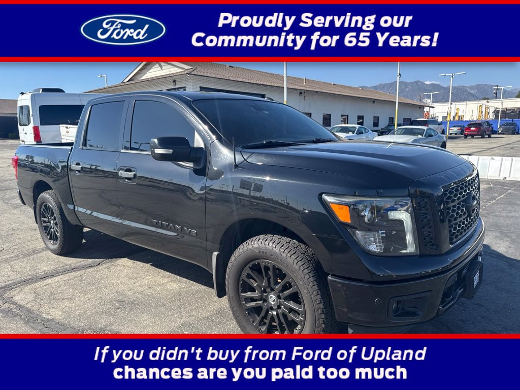 Used 2019 Nissan Titan SV w/ SV Convenience Package RWD image 1