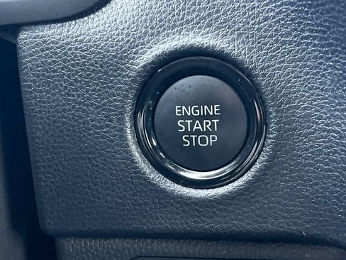 Used 2025 Toyota Tundra SR5 w/ SR5 Premium Package image 18