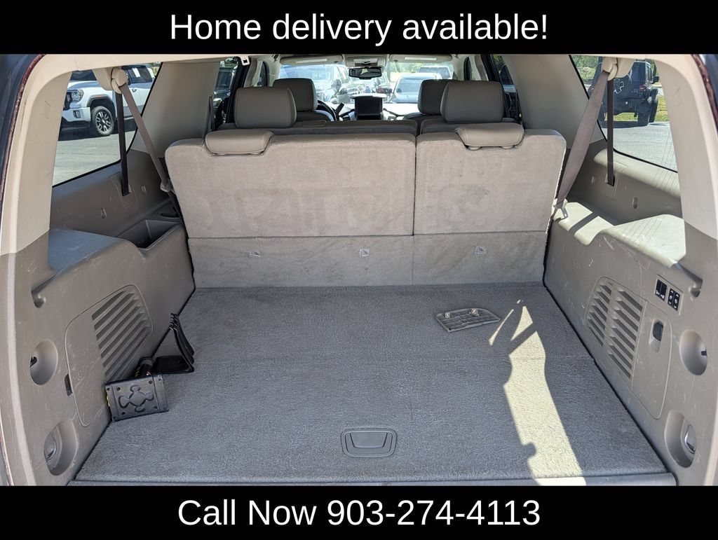 Used 2020 Chevrolet Suburban LT w/ Luxury Package AWD/4WD image 34