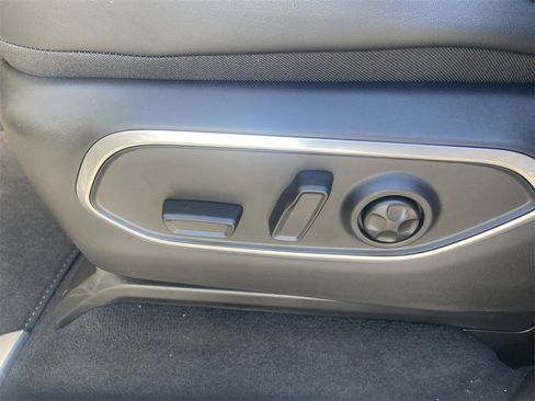 New 2026 Jeep Grand Wagoneer Limited image 14