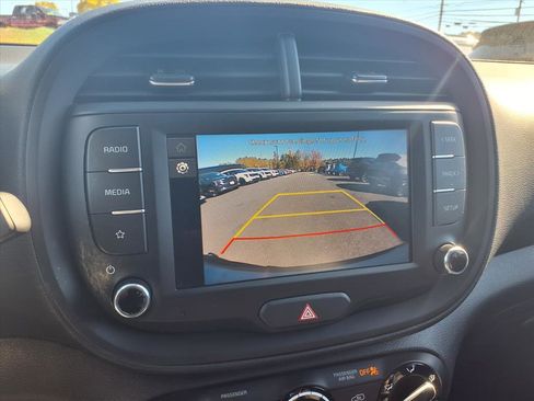 Certified 2024 Kia Soul LX w/ Option Group 015 image 10