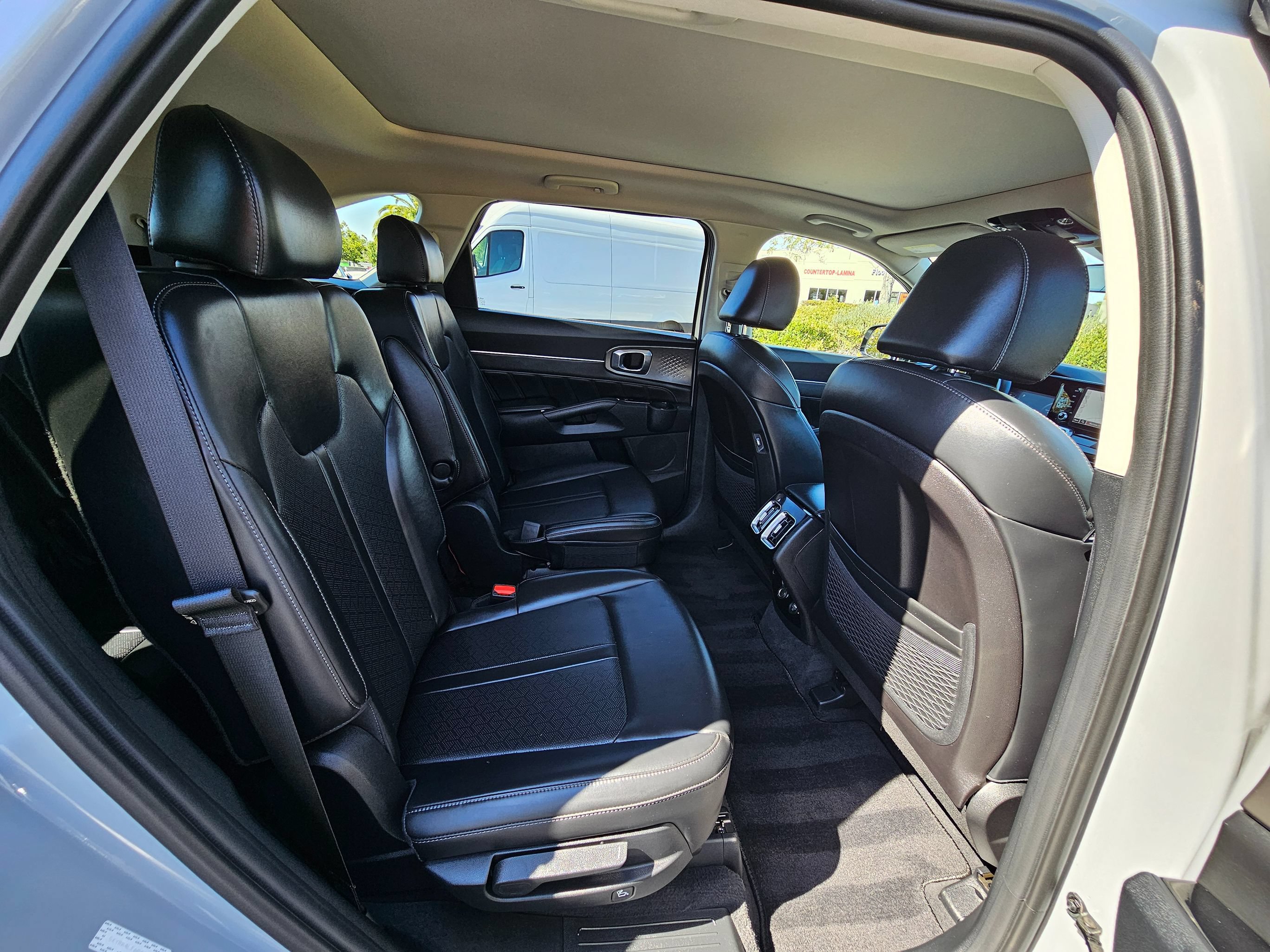Used 2023 Kia Sorento SX FWD image 35