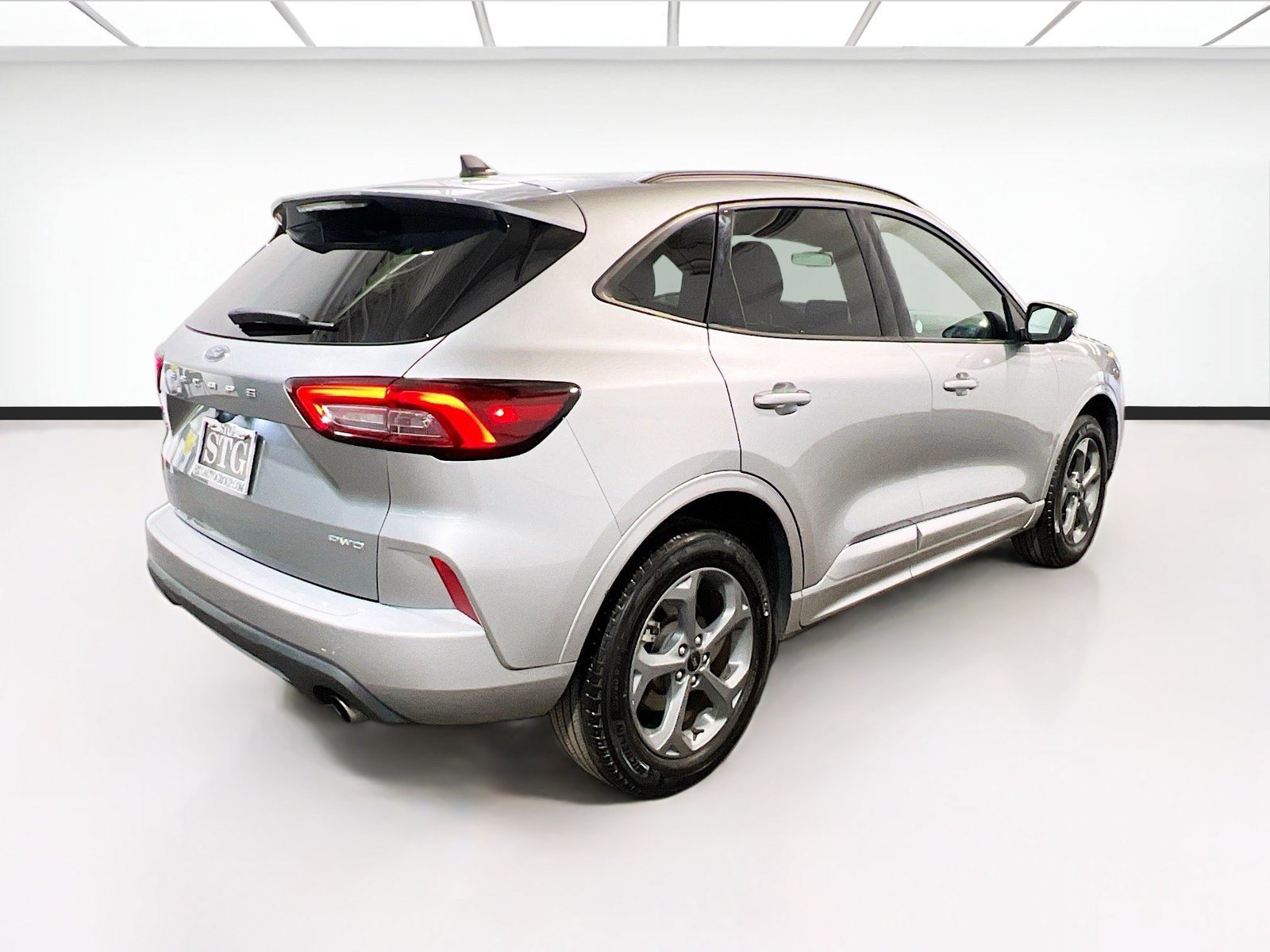Used 2024 Ford Escape ST-Line AWD/4WD image 4