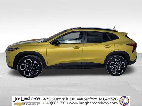 Used 2024 Chevrolet Trax RS w/ Sunroof Package image 6