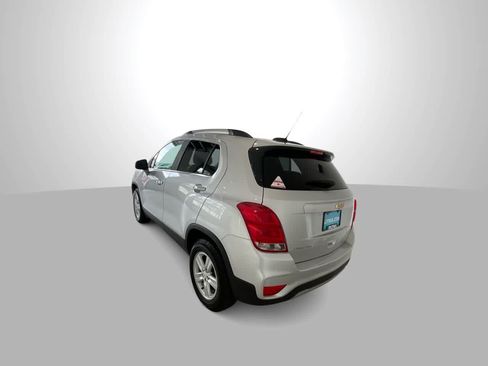 Used 2019 Chevrolet Trax LT w/ LT Convenience Package AWD/4WD image 6