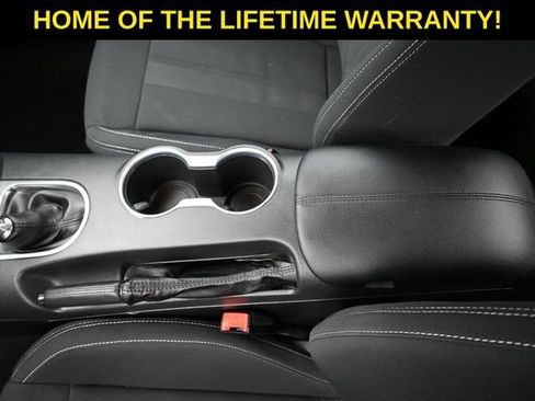 Used 2023 Ford Mustang Coupe RWD image 33