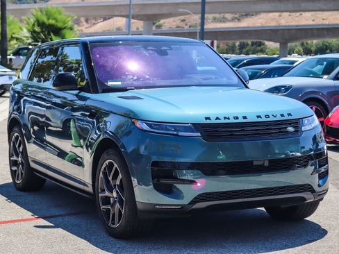 Used 2023 Land Rover Range Rover Sport SE AWD/4WD image 3