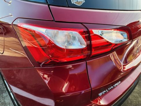 Used 2018 Chevrolet Equinox LT FWD image 7