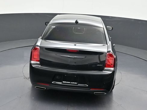 Used 2023 Chrysler 300 Touring w/ Sport Appearance Package image 20