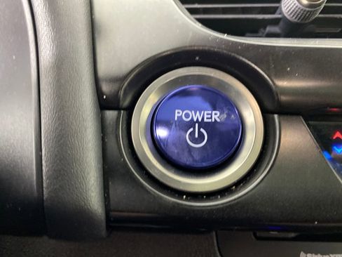 Used 2022 Lexus UX 250h w/ Premium Package image 23