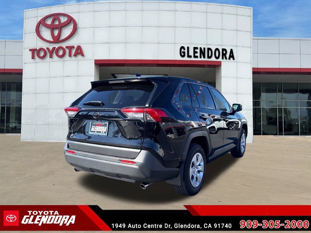 Certified 2025 Toyota RAV4 LE FWD image 10