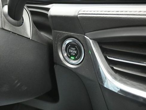 Used 2025 Buick Encore GX Preferred AWD/4WD image 19
