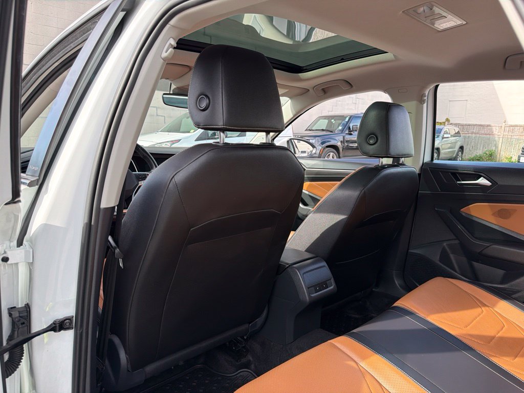 Used 2024 Volkswagen Jetta SEL FWD image 22