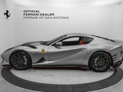 Certified 2023 Ferrari 812 Competizione image 3
