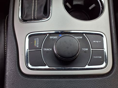 Used 2017 Jeep Grand Cherokee SRT AWD/4WD image 11