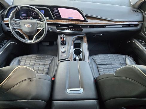 Used 2023 Cadillac Escalade Sport Platinum w/ LPO, ONYX Package image 13