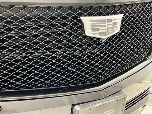Used 2024 Cadillac Escalade Sport w/ LPO, ONYX Package AWD/4WD image 31
