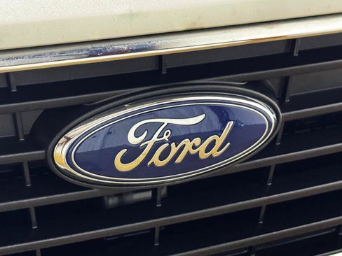 Used 2022 Ford Transit Connect XLT FWD image 27