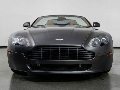 Used 2010 Aston Martin V8 Vantage Roadster image 3