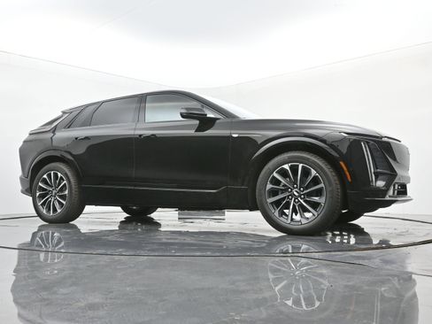 New 2025 Cadillac Lyriq Sport image 21