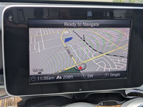 Used 2018 Mercedes-Benz GLC 300 image 20