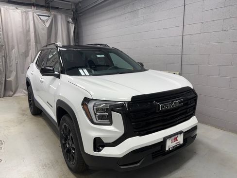 New 2027 GMC Terrain Elevation w/ Elevation Premium Package AWD/4WD image 5