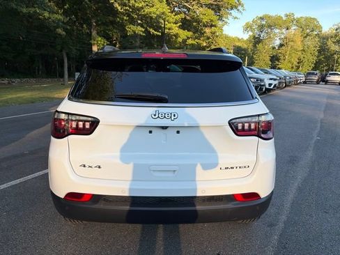 Certified 2025 Jeep Compass Limited AWD/4WD image 5