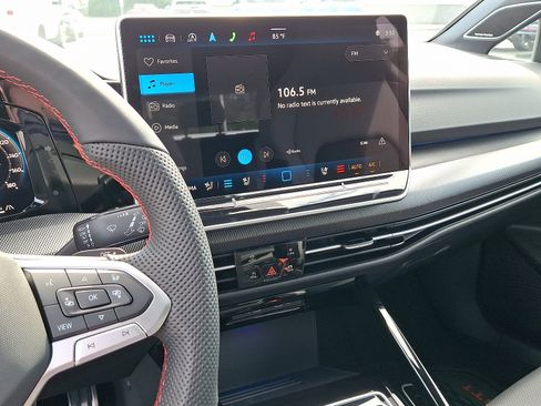 New 2025 Volkswagen GTI SE image 9