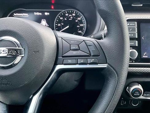 Certified 2020 Nissan Kicks SV image 23