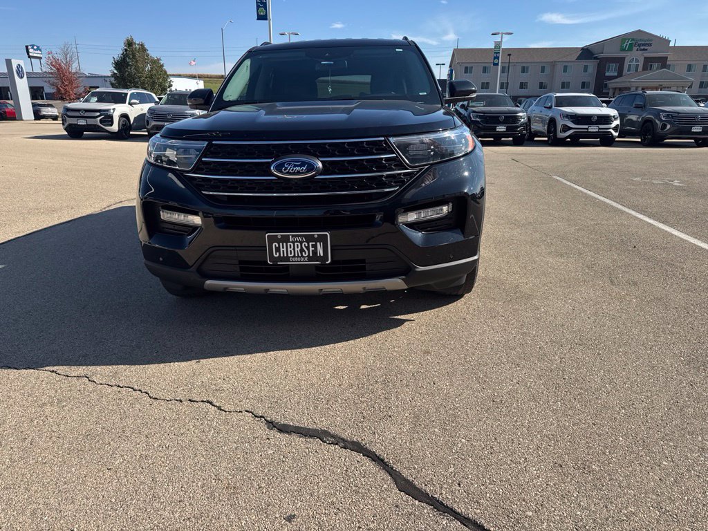 Used 2023 Ford Explorer XLT w/ Equipment Group 202A AWD/4WD image 6