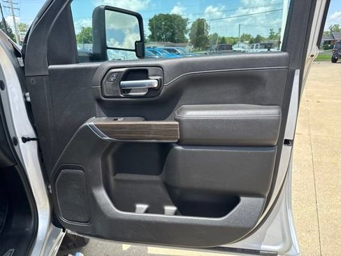 Used 2022 Chevrolet Silverado 3500 LT w/ Convenience Package AWD/4WD image 26