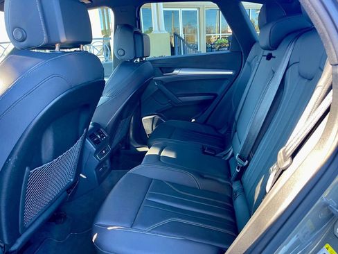 Used 2025 Audi Q5 2.0T Premium image 12