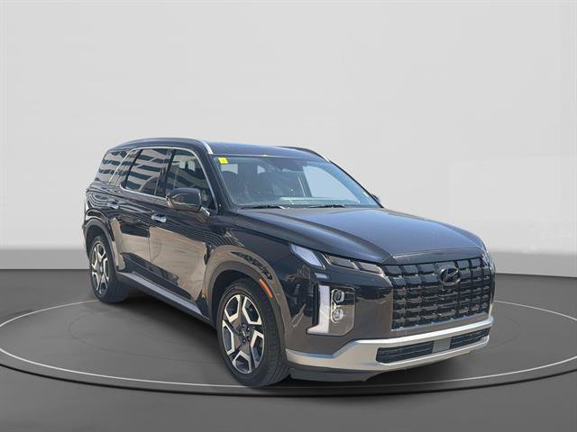 Used 2024 Hyundai Palisade SEL w/ Premium Package FWD image 3