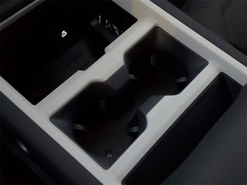 New 2026 Land Rover Defender 110 S image 25