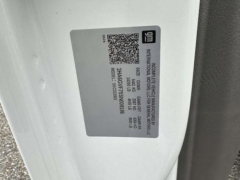 New 2025 Chevrolet Express 4500 Extended w/ Power Convenience Package image 32