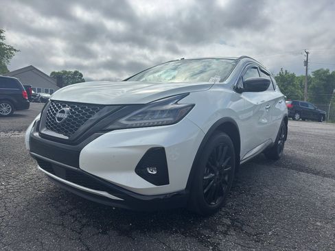 Used 2023 Nissan Murano SV w/ SV Midnight Edition Package FWD image 6
