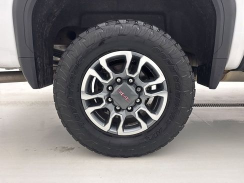 Used 2022 GMC Sierra 2500 SLE w/ SLE Convenience Package image 15