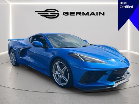 Used 2025 Chevrolet Corvette Stingray Preferred Cpe w/ Z51 Performance Package RWD image 2