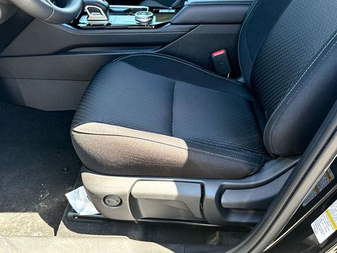 New 2026 Mitsubishi Outlander ES AWD/4WD image 18
