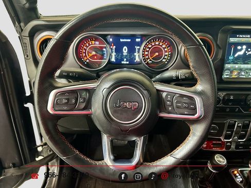 Used 2023 Jeep Gladiator Mojave w/ LED Lighting Group AWD/4WD image 10