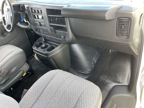 New 2025 GMC Savana 2500 Extended w/ Driver Convenience Package RWD image 29