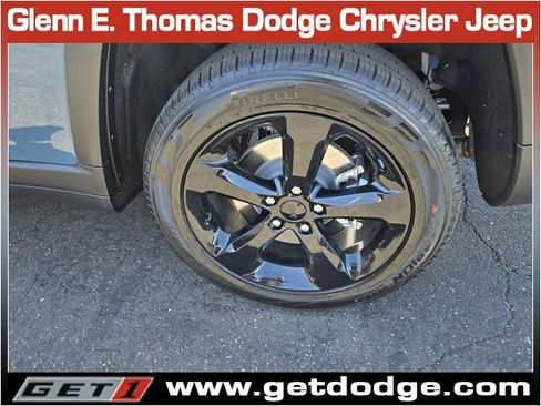 New 2026 Jeep Grand Cherokee L Limited image 7