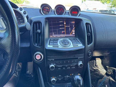 Used 2014 Nissan 370Z Touring w/ Sport Package RWD image 17