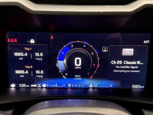 Used 2025 Chevrolet Colorado Trail Boss image 13