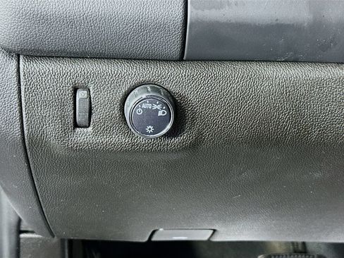 Used 2022 Chevrolet Colorado LT RWD image 10